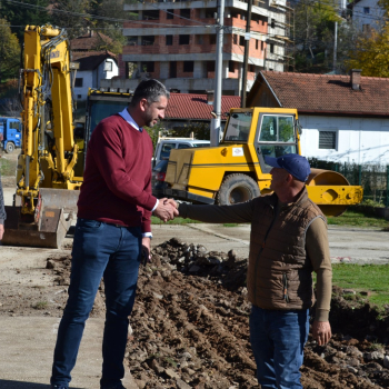 Općina nastavlja s ulaganjem u infrastrukturu: U toku radovi na novoj saobraćajnici u centru Ilijaša